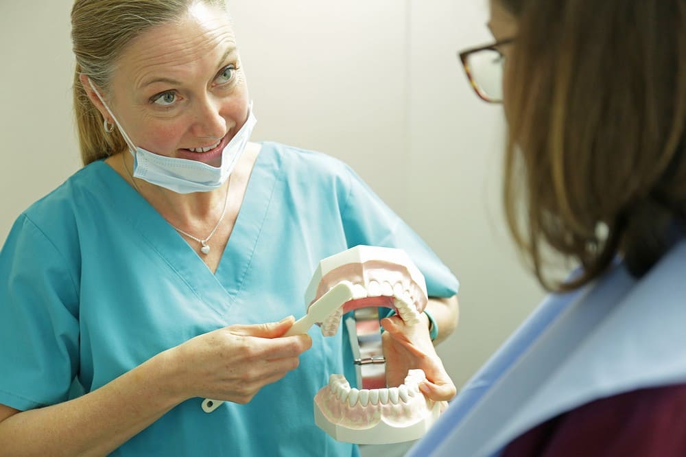 Dentist in Geneva